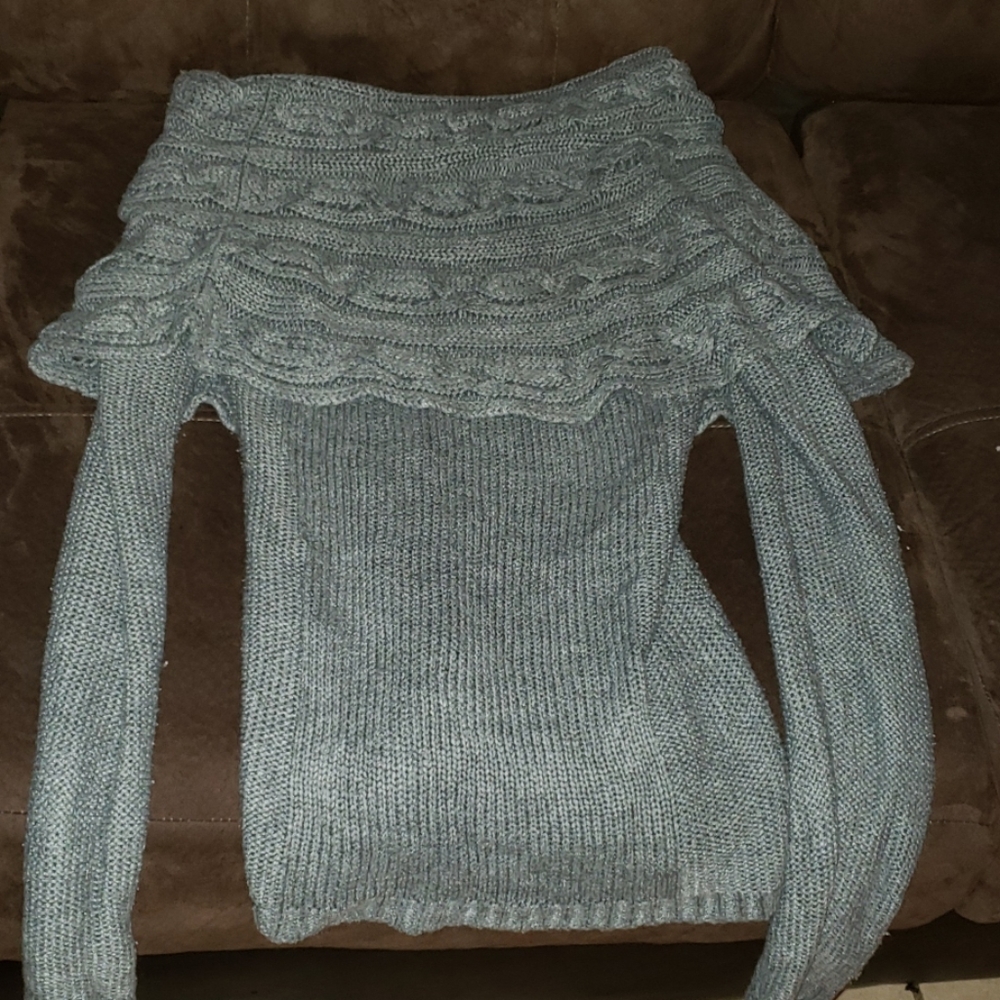 Grey sweater